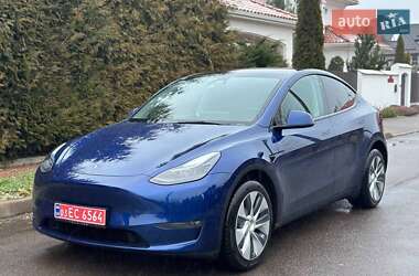 Внедорожник / Кроссовер Tesla Model Y 2023 в 