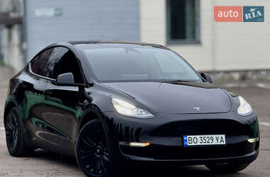 Позашляховик / Кросовер Tesla Model Y 2021 в Києві