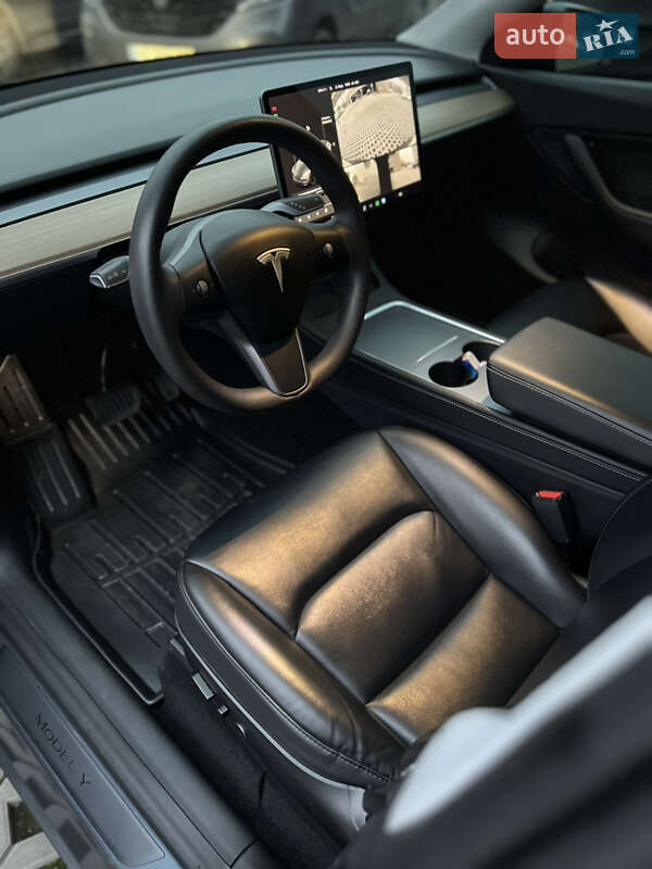 Внедорожник / Кроссовер Tesla Model Y 2021 в Харькове
