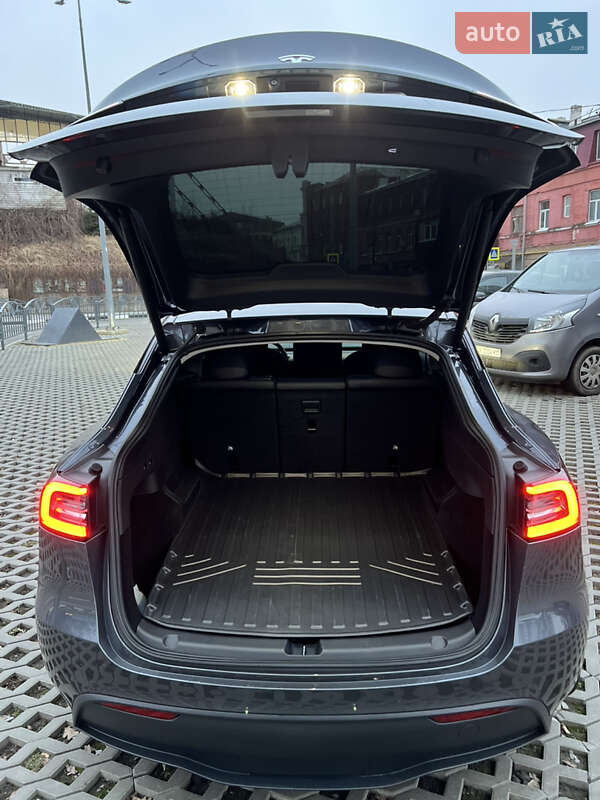 Внедорожник / Кроссовер Tesla Model Y 2021 в Харькове