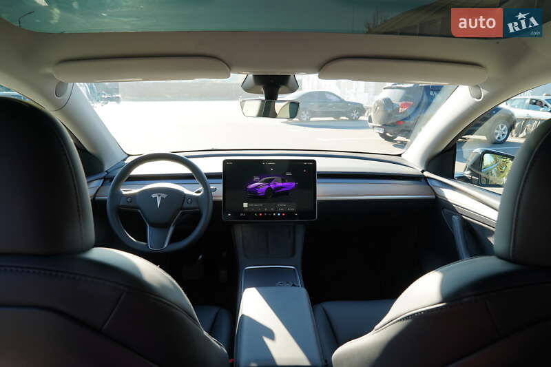 Внедорожник / Кроссовер Tesla Model Y 2023 в Киеве