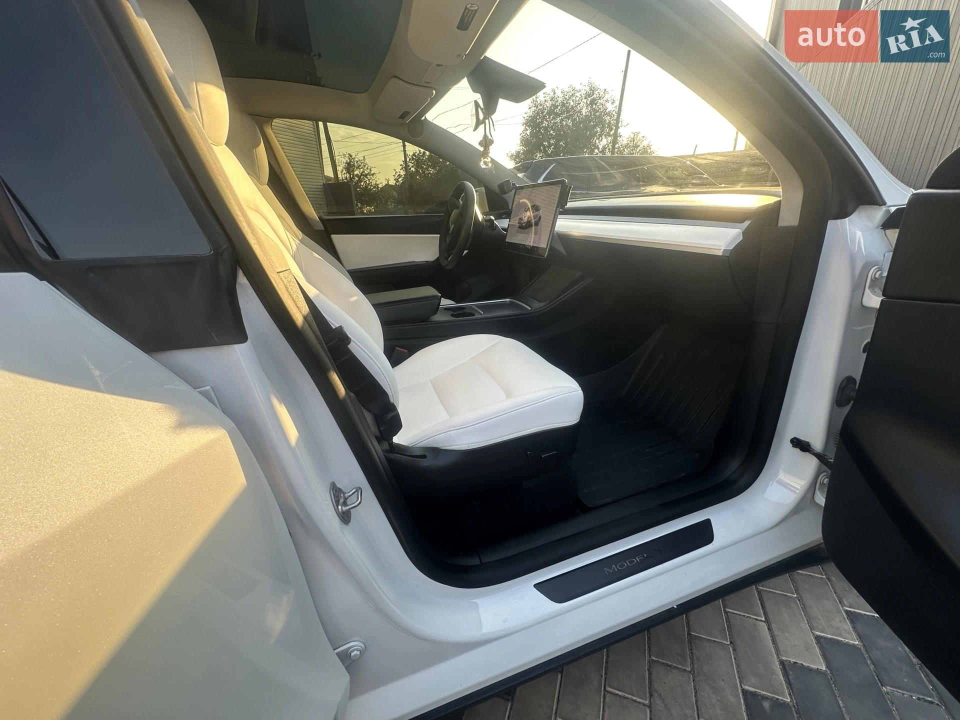 2022 Tesla Model Y - мініатюра 26