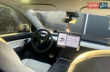 Внедорожник / Кроссовер Tesla Model Y 2022 в 