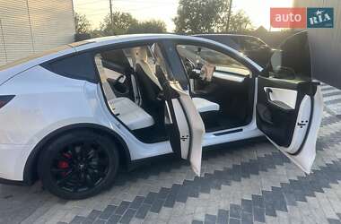 Внедорожник / Кроссовер Tesla Model Y 2022 в 