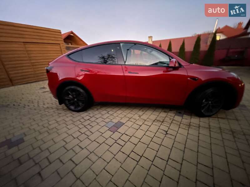 Внедорожник / Кроссовер Tesla Model Y 2021 в Львове