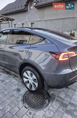 Внедорожник / Кроссовер Tesla Model Y 2023 в 