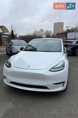 Внедорожник / Кроссовер Tesla Model Y 2021 в 