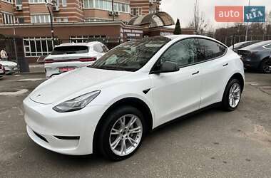 Внедорожник / Кроссовер Tesla Model Y 2021 в 
