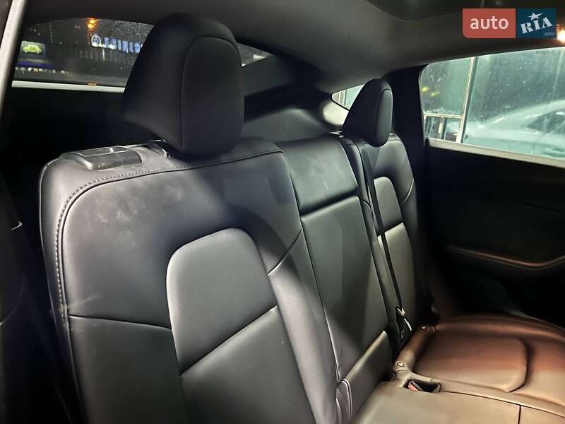 Позашляховик / Кросовер Tesla Model Y 2021 в Києві
