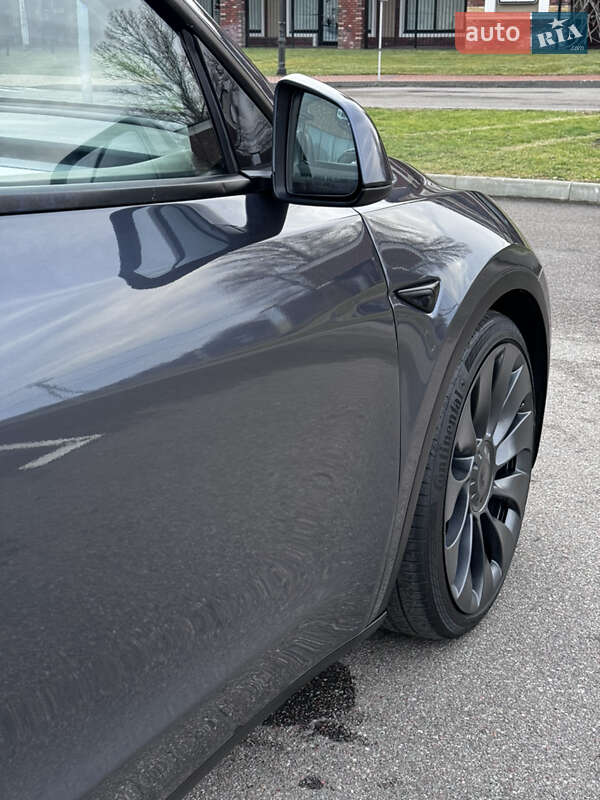 Позашляховик / Кросовер Tesla Model Y 2022 в Києві