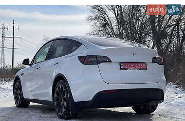 Позашляховик / Кросовер Tesla Model Y 2021 в Києві