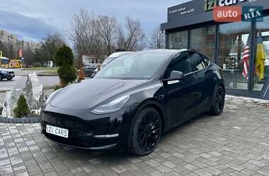 Позашляховик / Кросовер Tesla Model Y 2021 в Львові