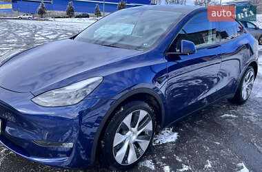 Седан Tesla Model Y 2023 в Виннице