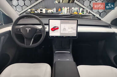 Внедорожник / Кроссовер Tesla Model Y 2024 в 