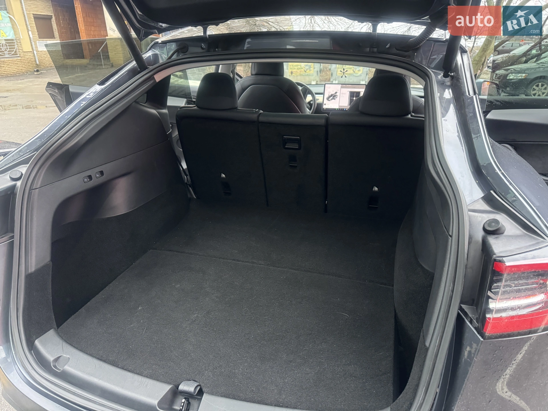 2020 Tesla Model Y - мініатюра 19