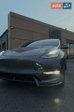 Внедорожник / Кроссовер Tesla Model Y 2021 в 
