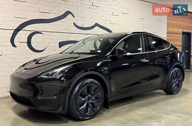 Позашляховик / Кросовер Tesla Model Y 2025 в Львові