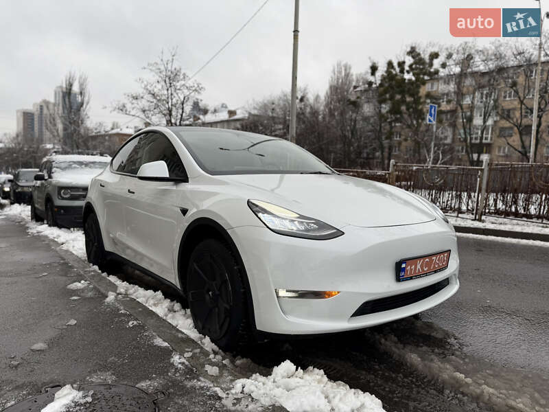 Внедорожник / Кроссовер Tesla Model Y 2022 в Киеве