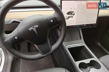 Внедорожник / Кроссовер Tesla Model Y 2021 в Киеве