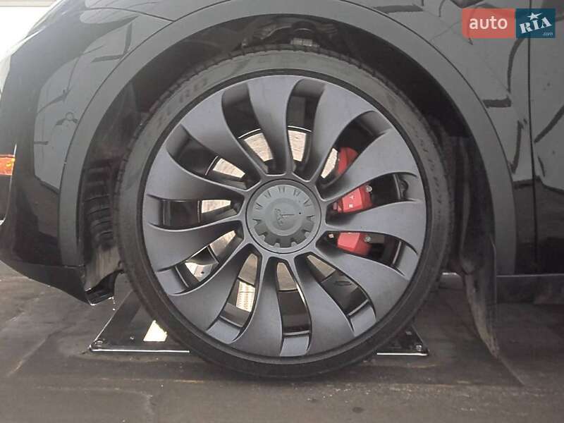 Внедорожник / Кроссовер Tesla Model Y 2020 в Одессе