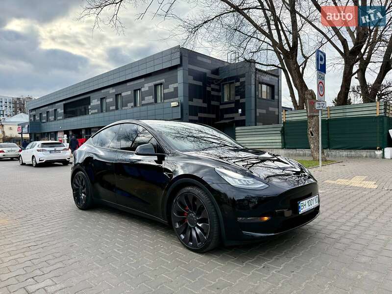 Внедорожник / Кроссовер Tesla Model Y 2020 в Одессе