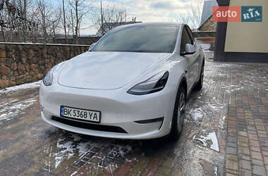 Позашляховик / Кросовер Tesla Model Y 2021 в Рівному