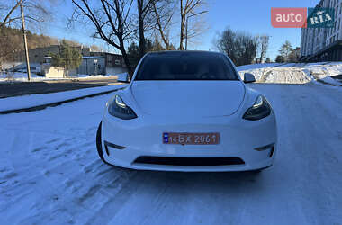 Позашляховик / Кросовер Tesla Model Y 2022 в Новояворівську