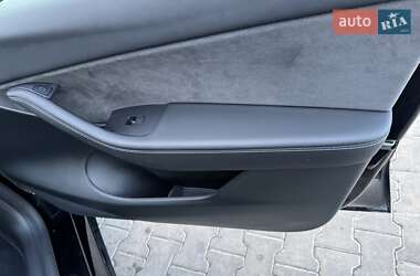 Внедорожник / Кроссовер Tesla Model Y 2022 в 