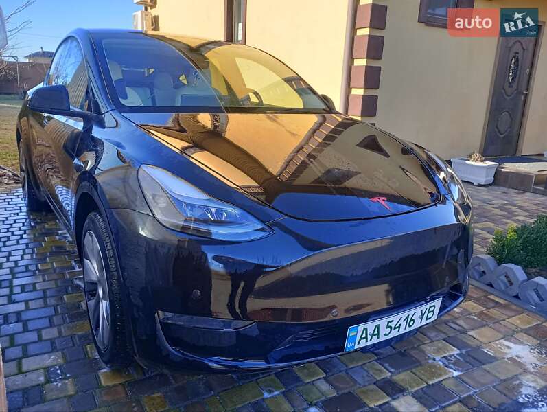 Внедорожник / Кроссовер Tesla Model Y 2023 в Киеве