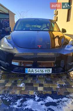 Внедорожник / Кроссовер Tesla Model Y 2023 в Киеве