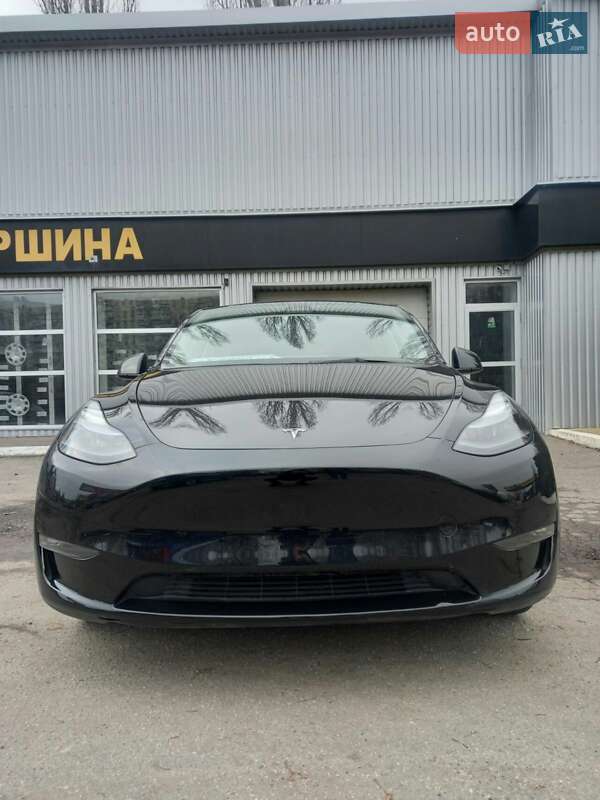 Позашляховик / Кросовер Tesla Model Y 2023 в Харкові