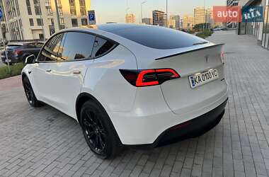 Внедорожник / Кроссовер Tesla Model Y 2021 в 