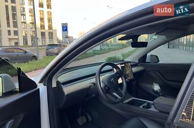 Внедорожник / Кроссовер Tesla Model Y 2021 в 