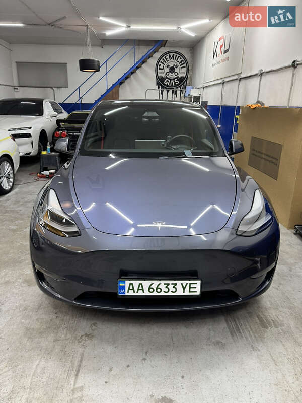 Внедорожник / Кроссовер Tesla Model Y 2023 в Киеве