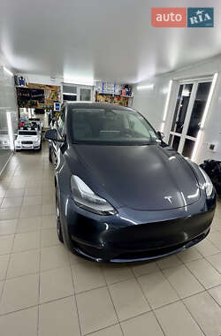 Внедорожник / Кроссовер Tesla Model Y 2024 в 