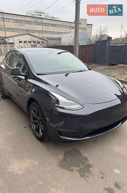 Внедорожник / Кроссовер Tesla Model Y 2024 в 