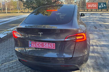 Внедорожник / Кроссовер Tesla Model Y 2024 в 