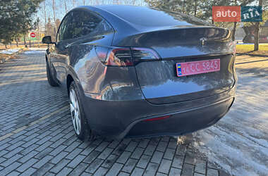 Внедорожник / Кроссовер Tesla Model Y 2024 в 