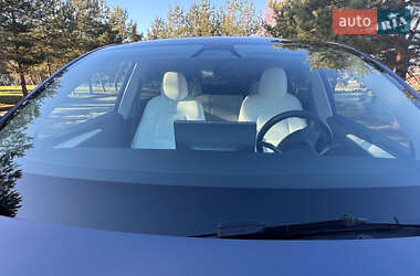 Внедорожник / Кроссовер Tesla Model Y 2024 в 