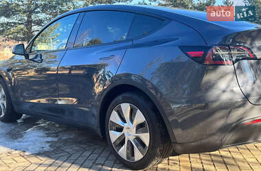 Внедорожник / Кроссовер Tesla Model Y 2024 в 