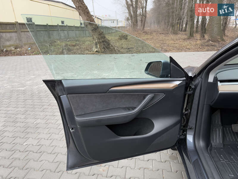 Внедорожник / Кроссовер Tesla Model Y 2023 в Виннице