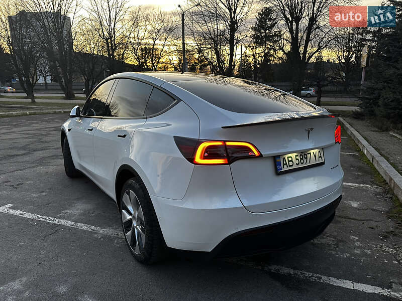 Позашляховик / Кросовер Tesla Model Y 2021 в Львові