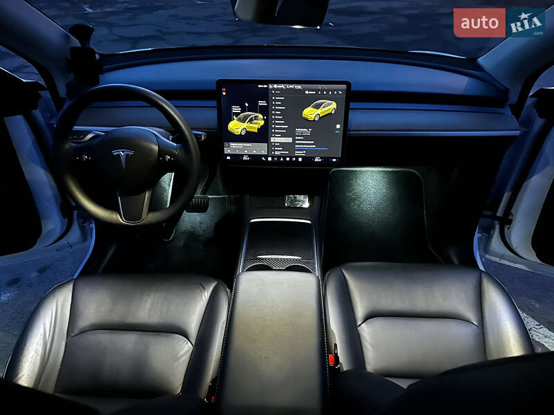 Позашляховик / Кросовер Tesla Model Y 2021 в Львові
