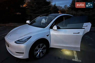 Внедорожник / Кроссовер Tesla Model Y 2021 в 