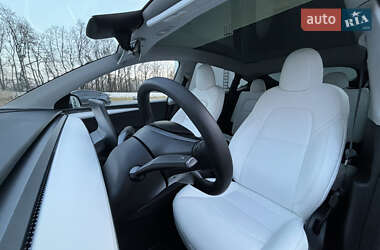 Внедорожник / Кроссовер Tesla Model Y 2023 в 
