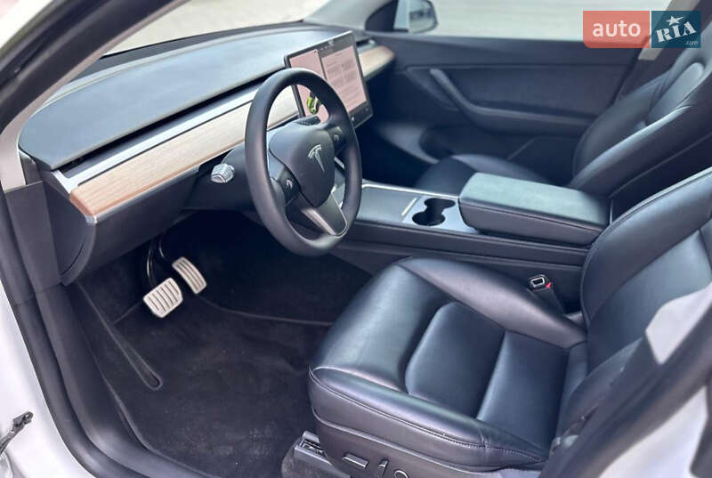 Позашляховик / Кросовер Tesla Model Y 2021 в Житомирі