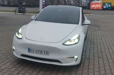 Внедорожник / Кроссовер Tesla Model Y 2023 в 