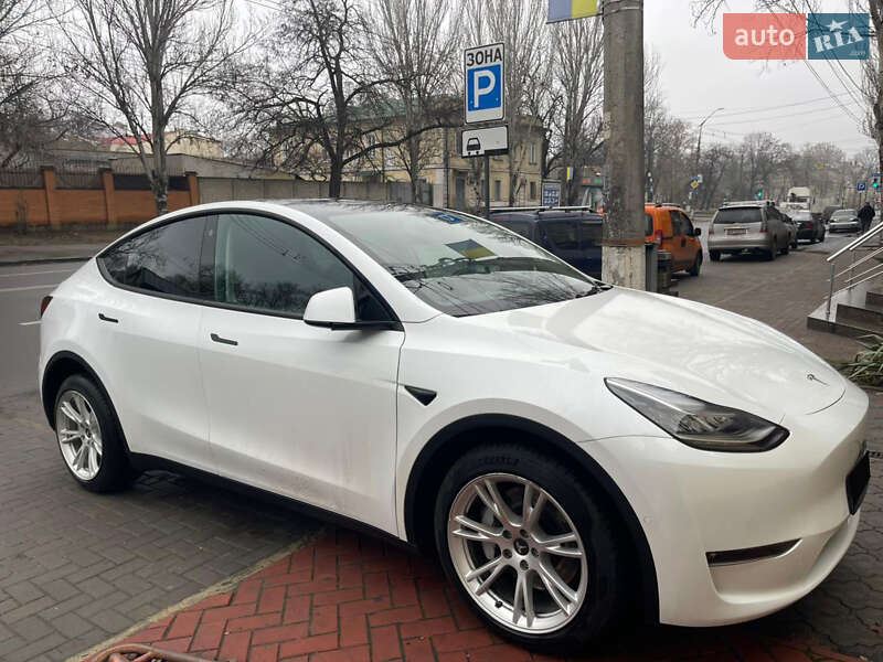 Внедорожник / Кроссовер Tesla Model Y 2021 в Николаеве