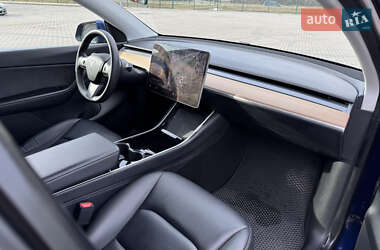 Внедорожник / Кроссовер Tesla Model Y 2020 в 