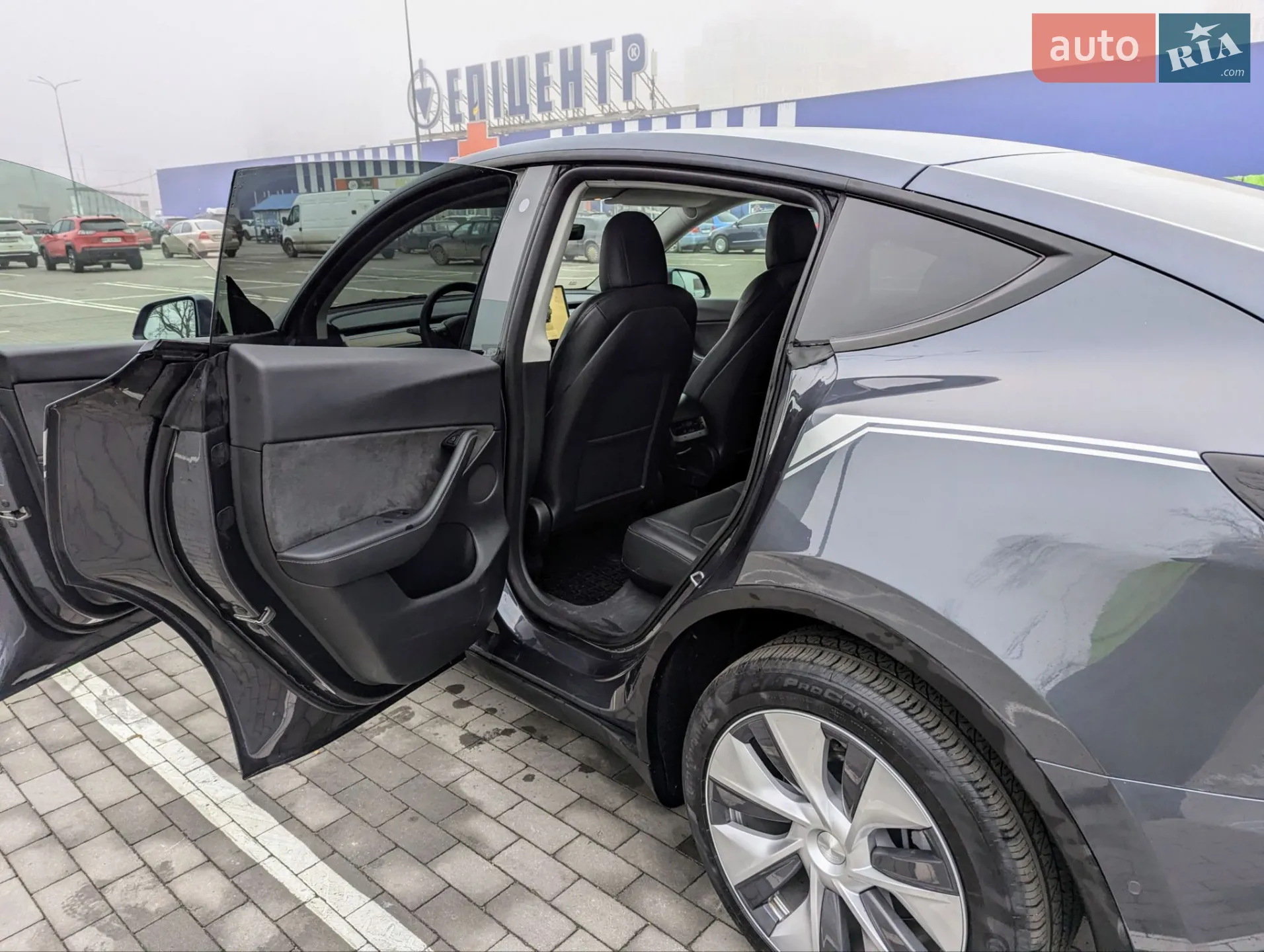 2022 Tesla Model Y - мініатюра 9